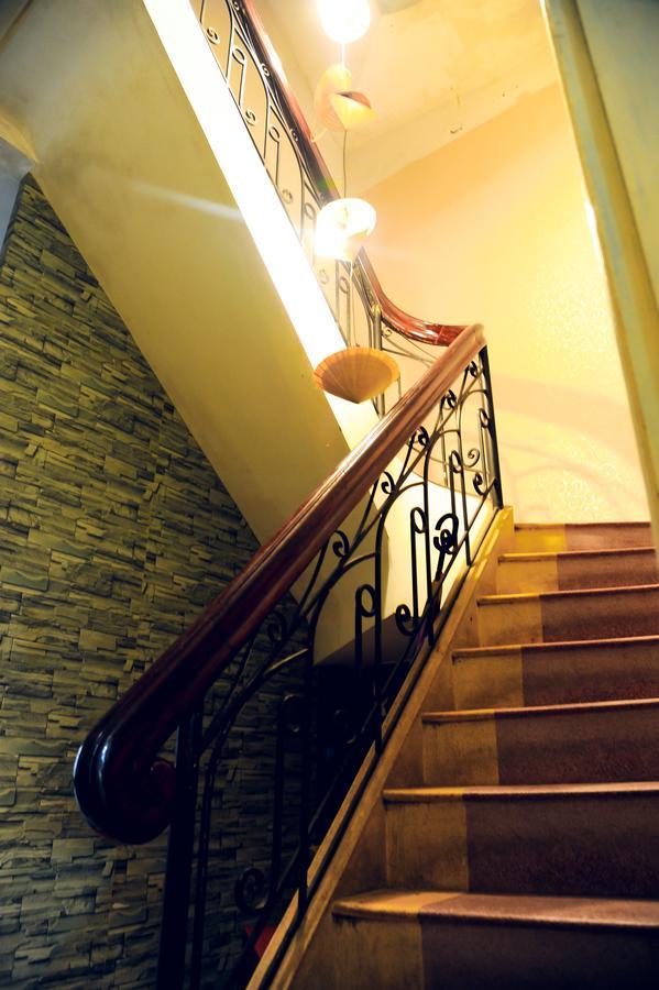 Queen Homestay Hue Esterno foto
